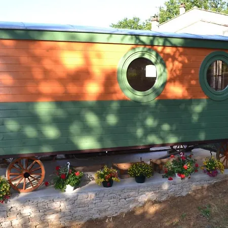 Natura Campsite Barjac (Gard)